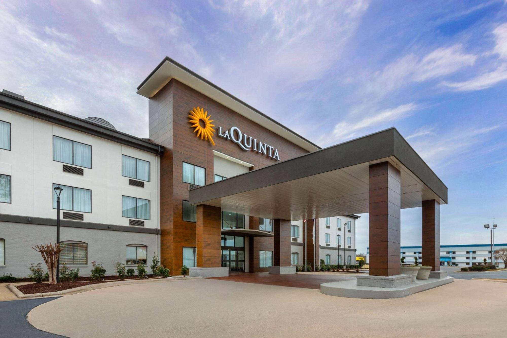 La Quinta Inn & Suites By Wyndham Meridian Exterior foto