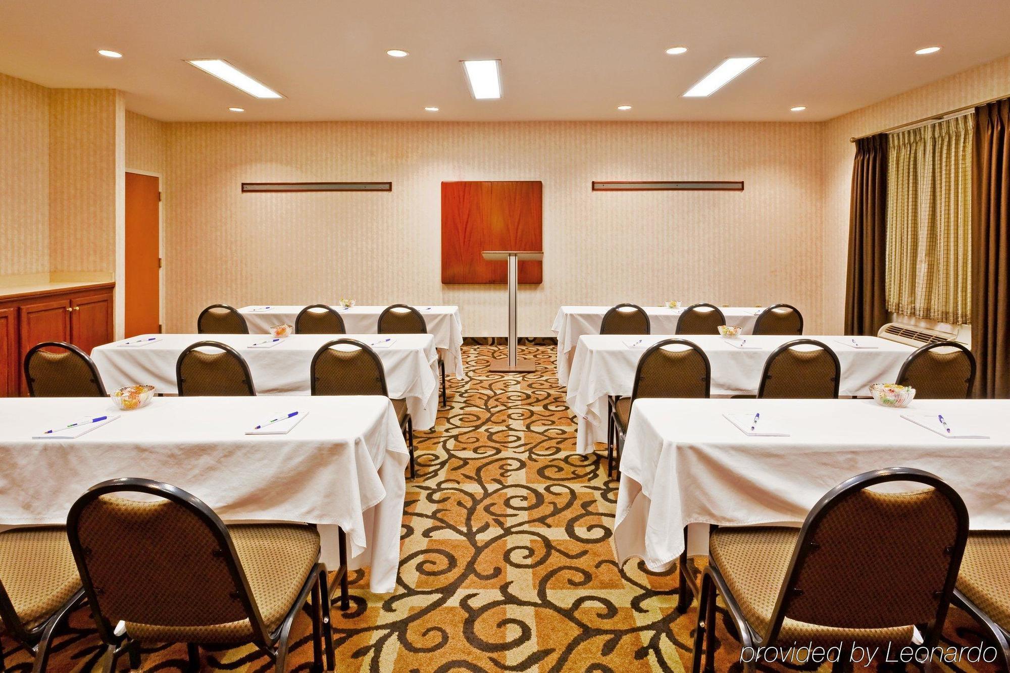 La Quinta Inn & Suites By Wyndham Meridian Facilidades foto